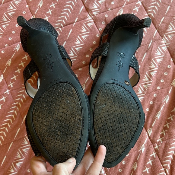 Jessica Simpson Strappy heels - Picture 4 of 5